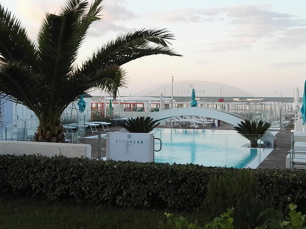 Hotel Desire' Риччоне Экстерьер фото